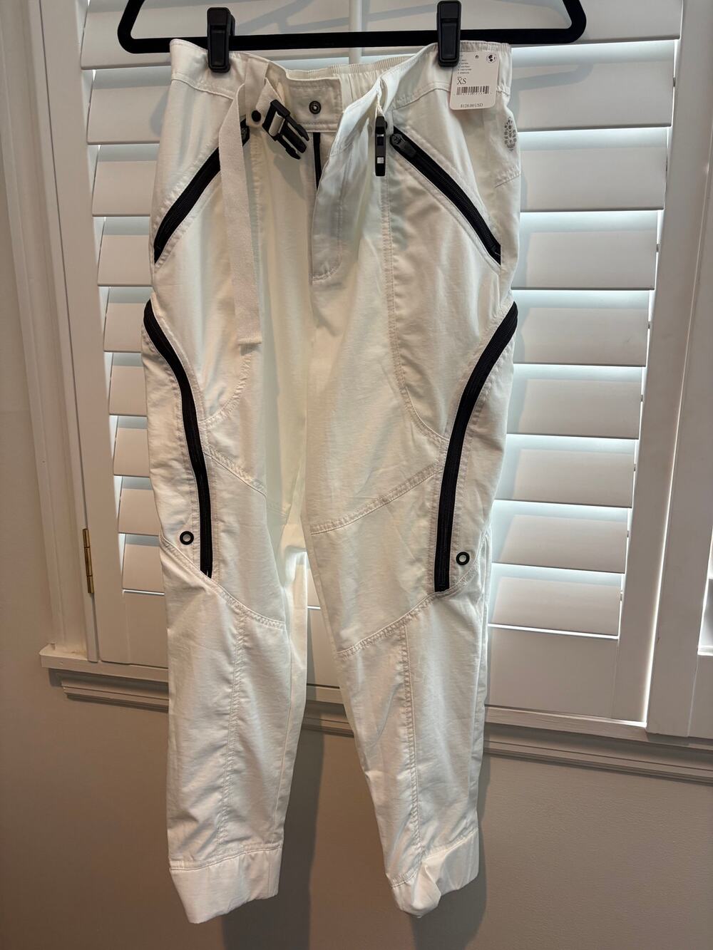 Free People White Moto Pants Black Zippers XS NWT